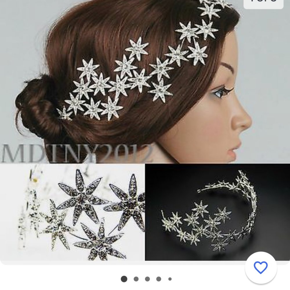 Star tiara on a mannequin